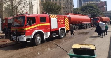 الدفع بـ10 سيارات إطفاء لإخماد حريق داخل مصنع قهوة فى مدينة 6 أكتوبر