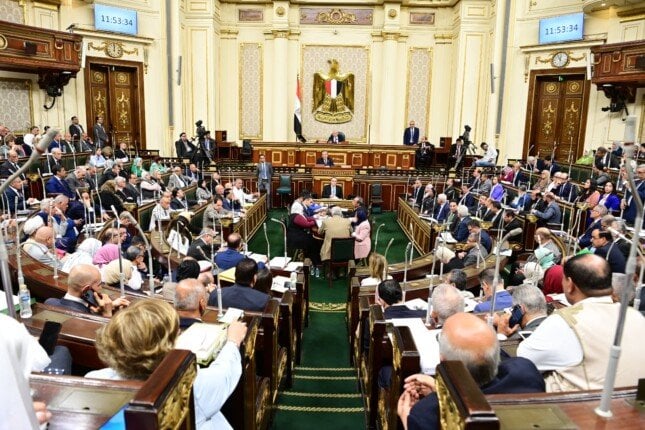 استئناف جلسات النواب يوم الأحد