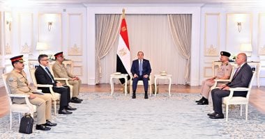 الرئيس السيسى يستقبل رئيس هيئة الأركان المشتركة لجمهورية باكستان