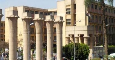 استقبال طلاب الثانوية في زحام ورغبات وطموحات بمعامل تنسيق عين شمس