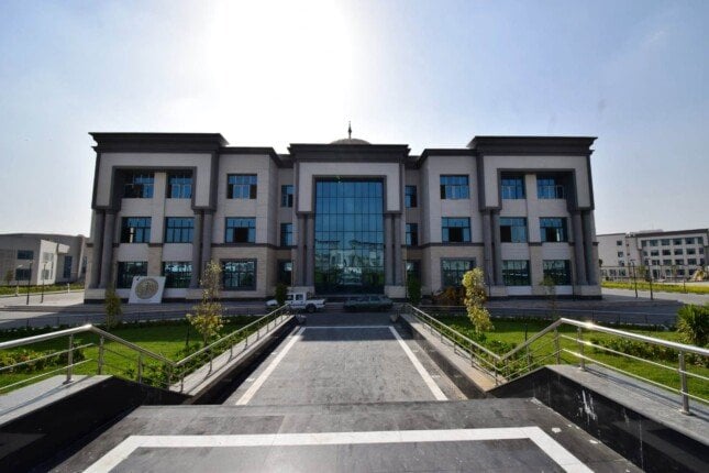 بدء التسجيل الإلكتروني في كليات جامعة بنها الأهلية