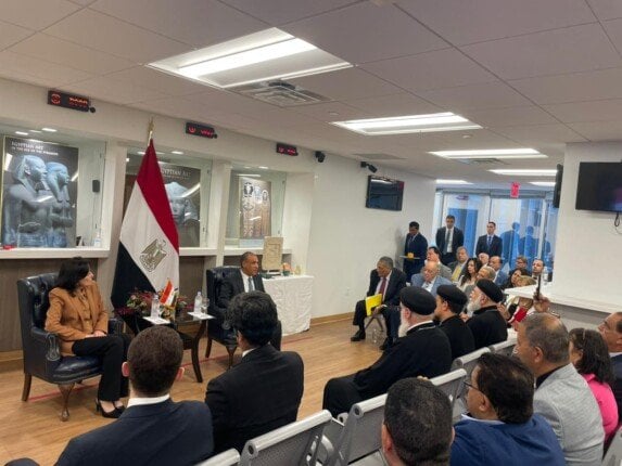 تطوير جسور التواصل مع الجاليات المصرية على لسان وزير الخارجية