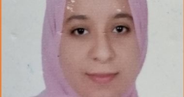 الأولى على الثانوية التجارية: عرفت النتيجة من اليوم السابع.. ووالدتى سر نجاحى