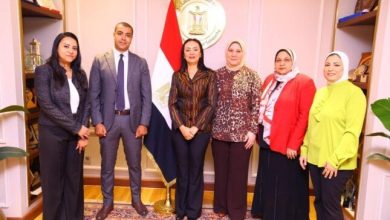 تكريم وزيرة التضامن للإدارة العامة للعلاقات العامة والمراسم