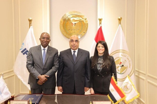 توقيع مذكرة تفاهم مع مؤسسة التمويل الدولية بحضور وزيري العدل والتخطيط
وزيرا العدل والتخطيط يدعمان توقيع مذكرة تفاهم مع مؤسسة التمويل الدولية
مؤسسة التمويل الدولية توقع مذكرة تفاهم بحضور وزيري العدل والتخطيط
تعاون جديد بين وزيري العدل والتخطيط ومؤسسة التمويل الدولية
وزيرا العدل والتخطيط يشهدان توقيع اتفاقية تعاون مع مؤسسة التمويل الدولية