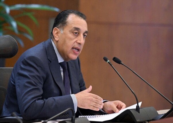 جهود اللجنة الطبية تتصدر اهتمام رئيس الوزراء في النصف الأول من 2025