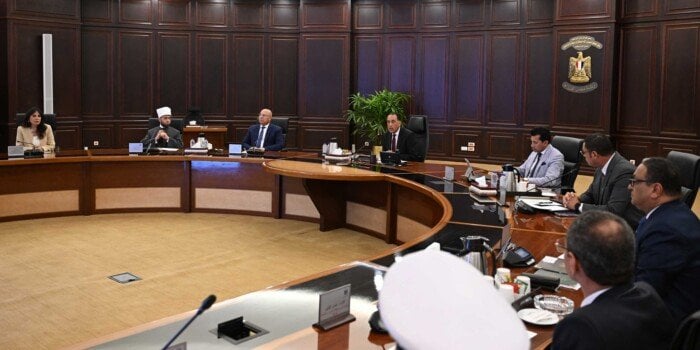 رئيس الوزراء يراقب جهود مواجهة حوادث الطريق الدائري الإقليمي