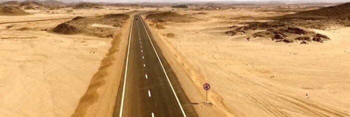 ردت «الطرق والكباري» على الجدل حول طريق «قفط- القصير»