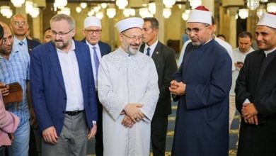 طلاب تركيون يتشرفون بالدراسة على يد علماء الأزهر