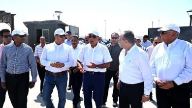 مدبولي يزور محطة التجارب البحثية لتحلية مياه البحر بالعلمين الجديدة