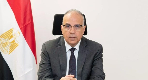 وزير الري يناقش طلبات النواب المقدمة
