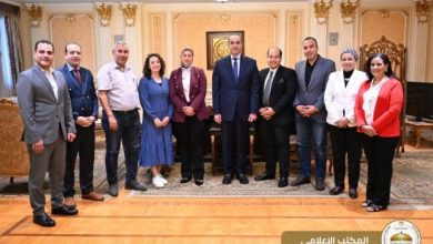 وزير الشئون النيابية يثني على الدور المهني للصحفيين في لقاء مع المحررين البرلمانيين