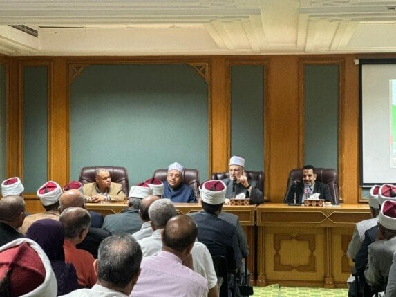 وكيل الأزهر يحدد ضوابط تصحيح أوراق إجابة الطلاب الثانوية
