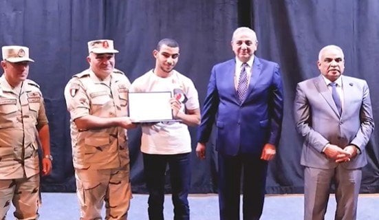أنشطة أسبوعية للقوات المسلحة تشمل إسقاط جوي للمساعدات ولقاءات مع المقاتلين