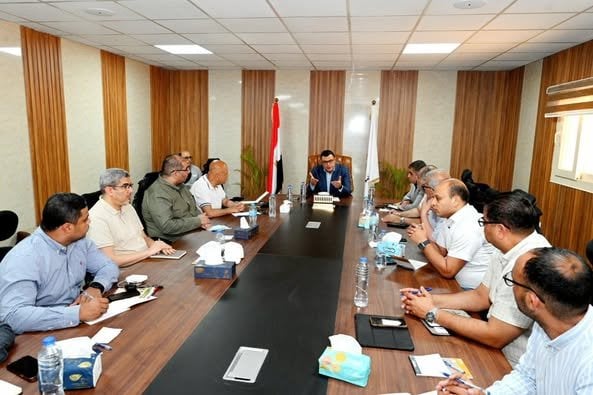 اجتماع وزير الإسكان لمتابعة مشروعات الساحل الشمالي الغربي