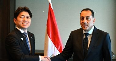 رئيس الوزراء يلتقى وزير الأراضى والبنية التحتية والسياحة والنقل الياباني