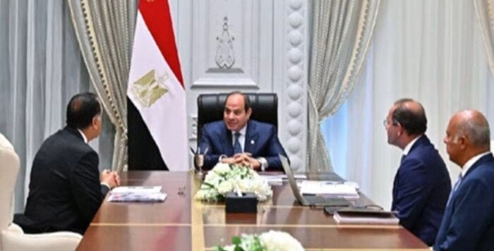 الرئيس السيسي يؤكد ضرورة زيادة الإنفاق على الصحة والتعليم والخدمات الاجتماعية