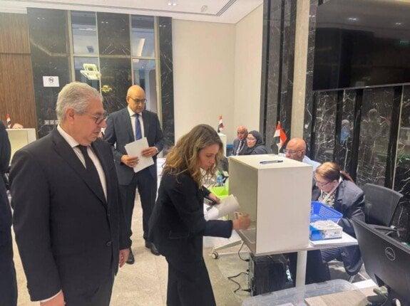 انتخابات الشيوخ 2025: إغلاق التصويت في خمس دول عربية خلال اليوم الأول