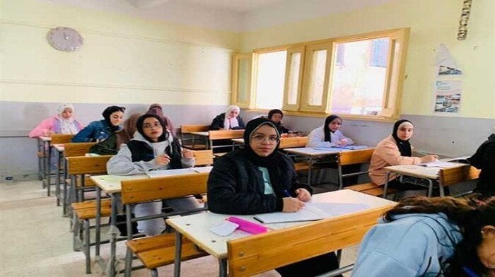 بدء العام الدراسي الجديد 2025-2026 في المدارس الحكومية والجامعات