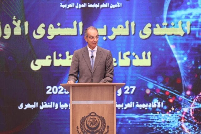 تأكيد وزير الاتصالات: التعاون العربي في الذكاء الاصطناعي ضرورة ملحة
