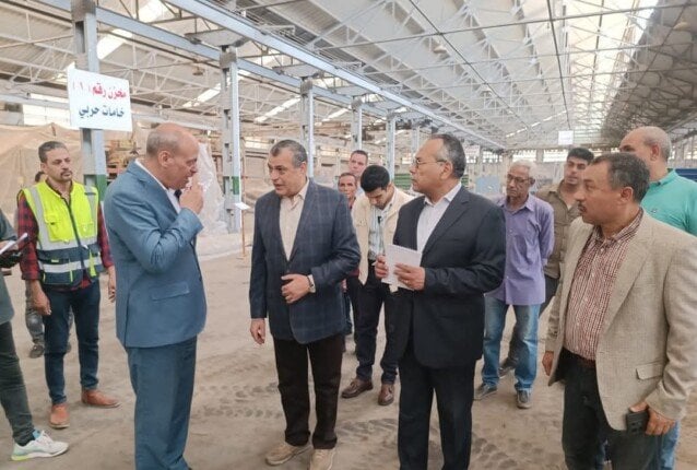 تفقد وزير الإنتاج الحربي خطوط الذخيرة الحديثة في مصنع 27 |صور
