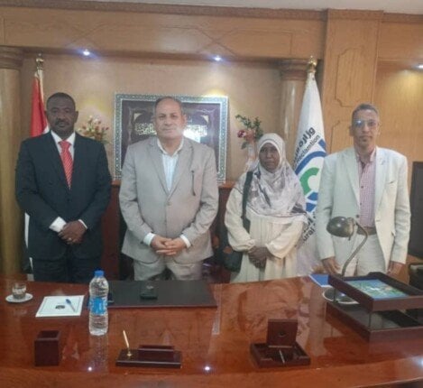 رئيس البحوث الزراعية يتباحث مع مدير مركز البحوث البستانية السوداني بشأن تبادل الخبرات