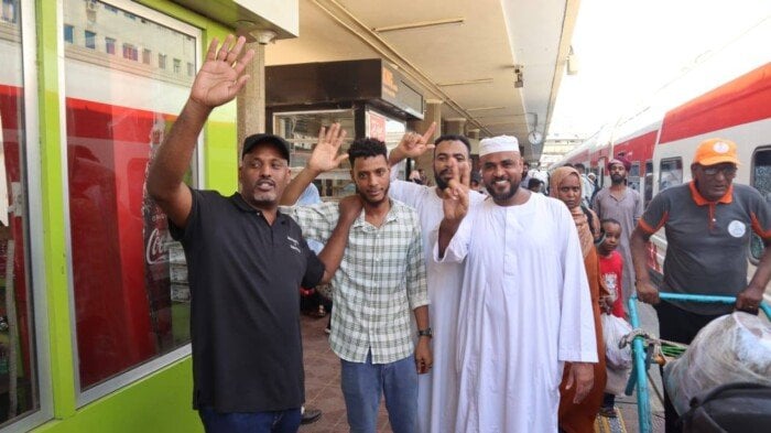عودة 940 مواطناً إلى الوطن عبر القطار التاسع من السكة الحديد