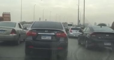 النشرة المرورية.. كثافات متوسطة للسيارات على محاور القاهرة والجيزة