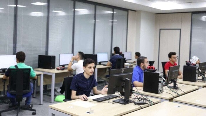 كليات المرحلة الثالثة لعام 2025 تستقبل طلاب الثانوية العامة بالشعبة العلمية