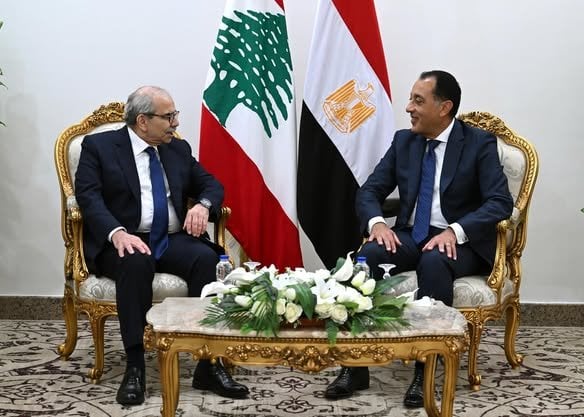 مباحثات موسعة بين رئيس الوزراء ونظيره اللبناني لمناقشة القضايا المشتركة