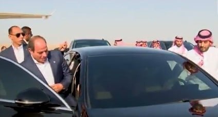 مبادرة فريدة.. «محمد بن سلمان» ينقل الرئيس السيسي من مطار نيوم بالسيارة