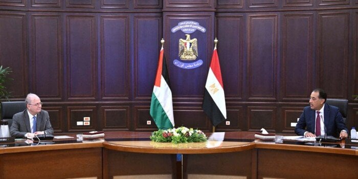 مصر ترفض تهجير الفلسطينيين وتؤكد التمسك بالقضية