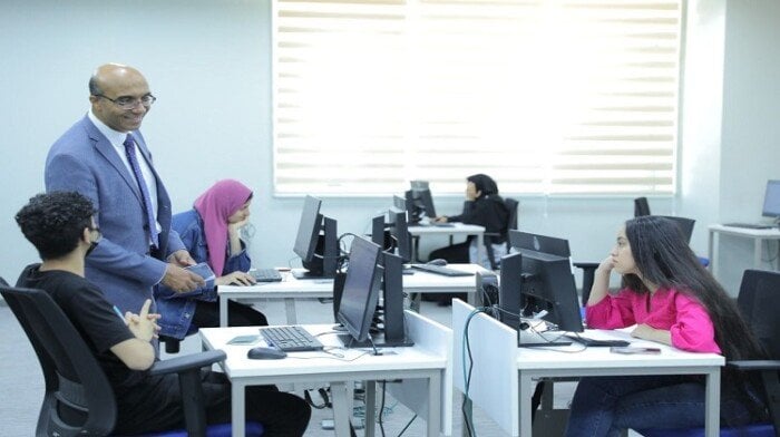 معلومات هامة حول كليات المرحلة الثالثة 2025 المتاحة لطلاب الثانوية العامة قبل التسجيل