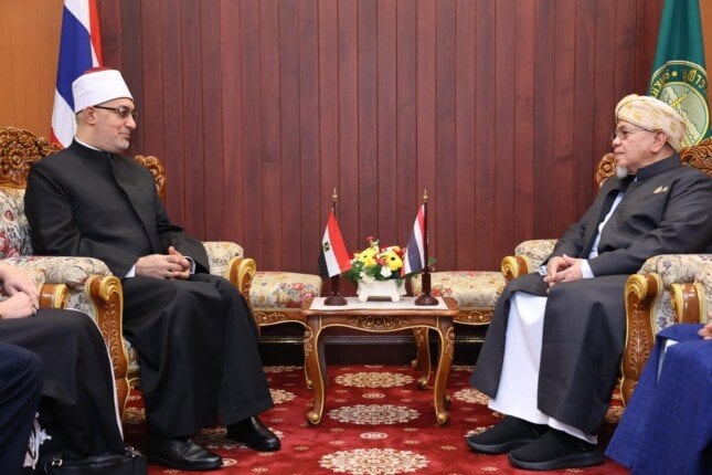 مفتي الجمهورية وشيخ الإسلام في تايلاند يبحثان تعزيز التعاون الديني
