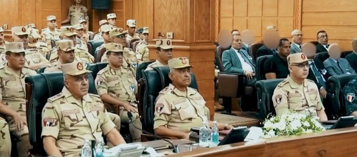 وزير الدفاع يحضر تنفيذ المرحلة الرئيسية للمشروع الاستراتيجي التعبوي لهيئة الاستخبارات العسكرية