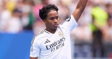 أولمبيك ليون يبدأ مفاوضاته مع ريال مدريد لضم إندريك على سبيل الإعارة 