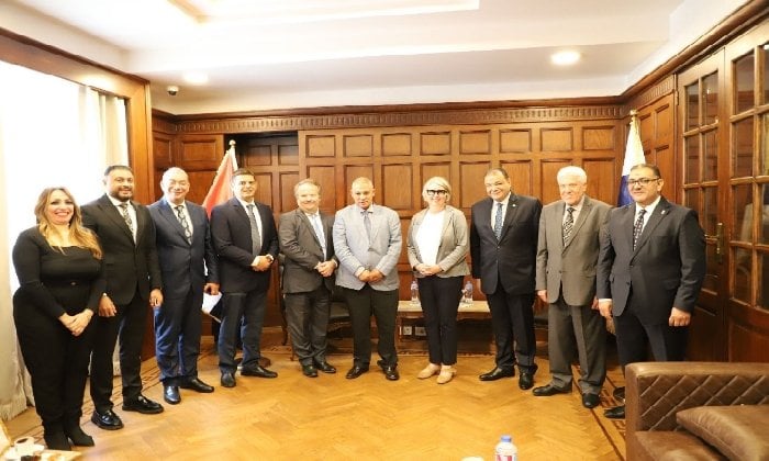 الغرفة التجارية بالإسكندرية تبحث تعزيز التعاون الاقتصادي مع سفيرة فنلندا