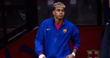 قرارات جديدة من برشلونة ضد لامين يامال