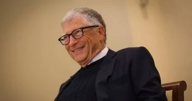 بيل جيتس: الذكاء الاصطناعي أعظم إنجاز تقني شهدته في حياتي