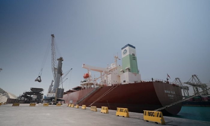 تداول 14 ألف طن و766 شاحنة بضائع عامة ومتنوعة بموانئ البحر الأحمر