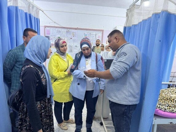 لتقييم الأداءوالخدمات المقدمة للمرضي.. جولة مفاجئة لوكيل وزارة الصحة بالفيوم على المستشفيات