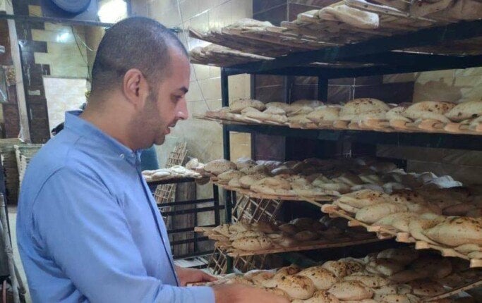 سلع مجهولة المصدر وخبز ناقص.. ضبط 249 مخالفة خلال حملات رقابية بالمنيا