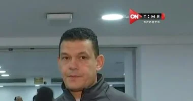 عبد الواحد السيد يرفض فرحة هدف البنك الأهلى احتراما للزمالك.. فيديو