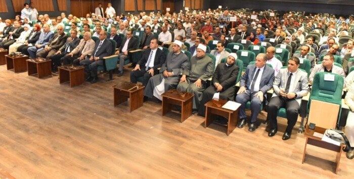 في سابقة هي الأولى.. «تنفيذي أسيوط» يفتح أبوابه للطلاب والجامعات ورجال الأعمال لـ «رسم ملامح التنمية»