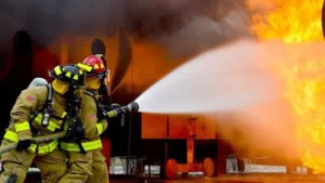 السيطرة على حريق شقة سكنية بقرية أبو مناع بقنا