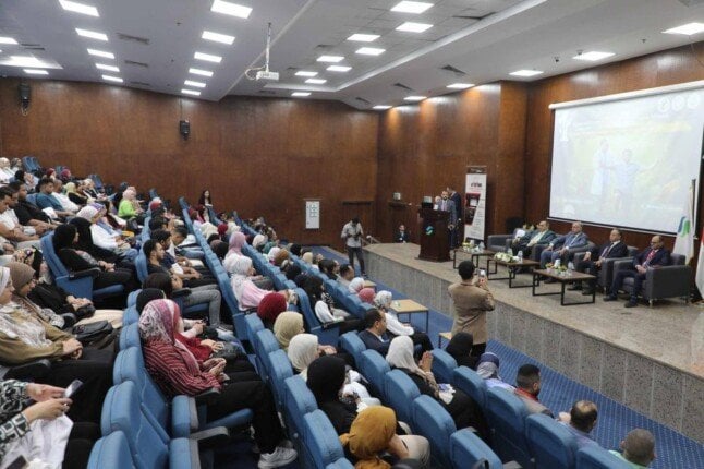 محافظ المنيا يشهد المؤتمرالسنوى لنقابة العلاج الطبيعي والتغذية بجامعة دراية