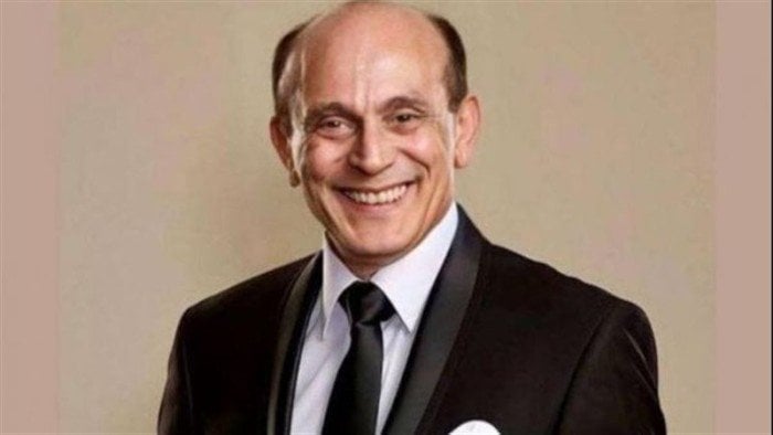 مرتديًا ملابس إخناتون.. محمد صبحي يحتفي بافتتاح المتحف المصري الكبير