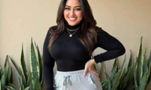 «البقاء لله في الرجالة».. مروة صبري تعلق على أزمة المطربة رحمة محسن