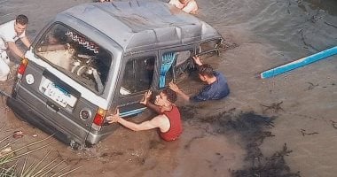 مصرع 3 أشخاص فى انقلاب سيارة بترعة على طريق خط 13 بنها طوخ.. صور