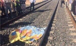 مصرع "بطل" المنيا.. خفير مزلقان يضحي بحياته لإنقاذ مواطن من قطار الموت